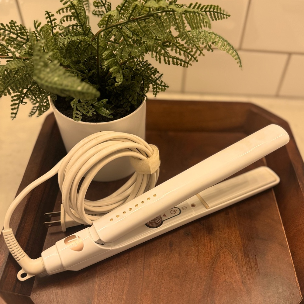 T3 Micro 1" Flat Iron Hair Straightener #73509 White Rhinestones